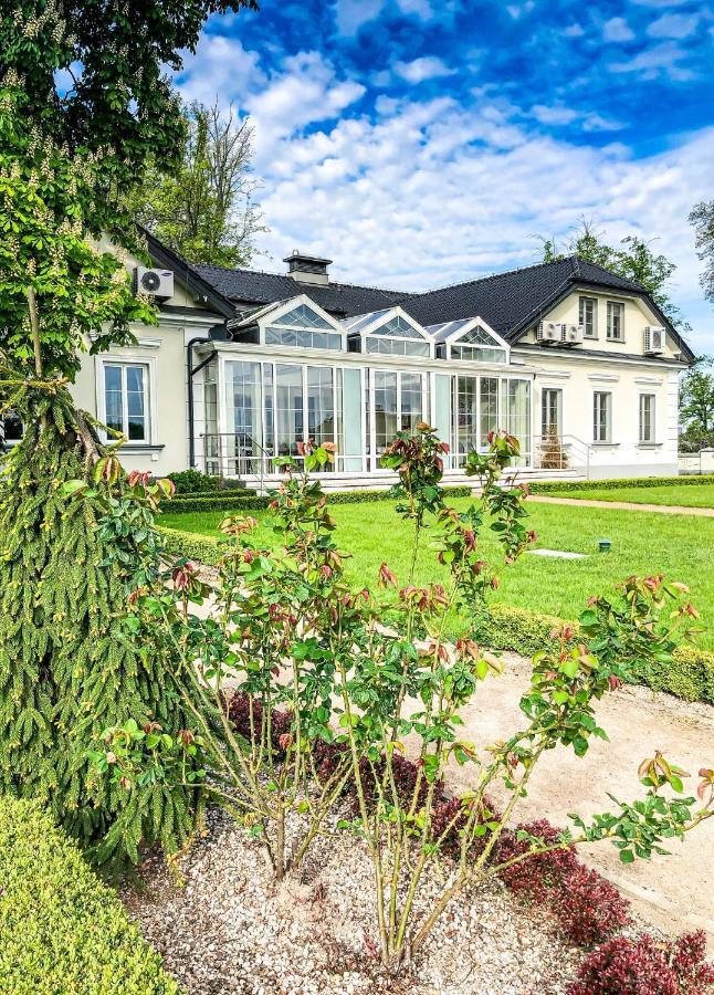 Hotel Przy Dworze Leśna Podlaska Dış mekan fotoğraf