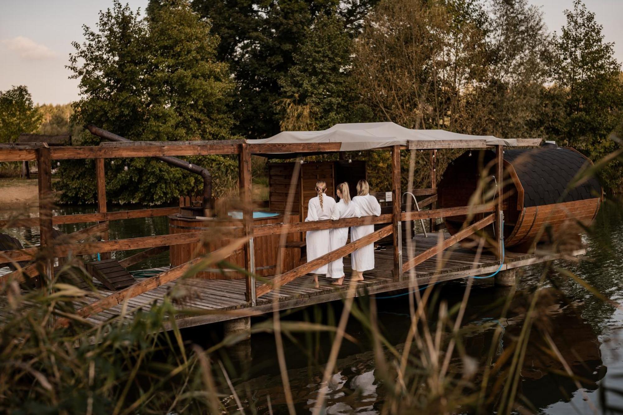 Hotel Przy Dworze Leśna Podlaska Dış mekan fotoğraf
