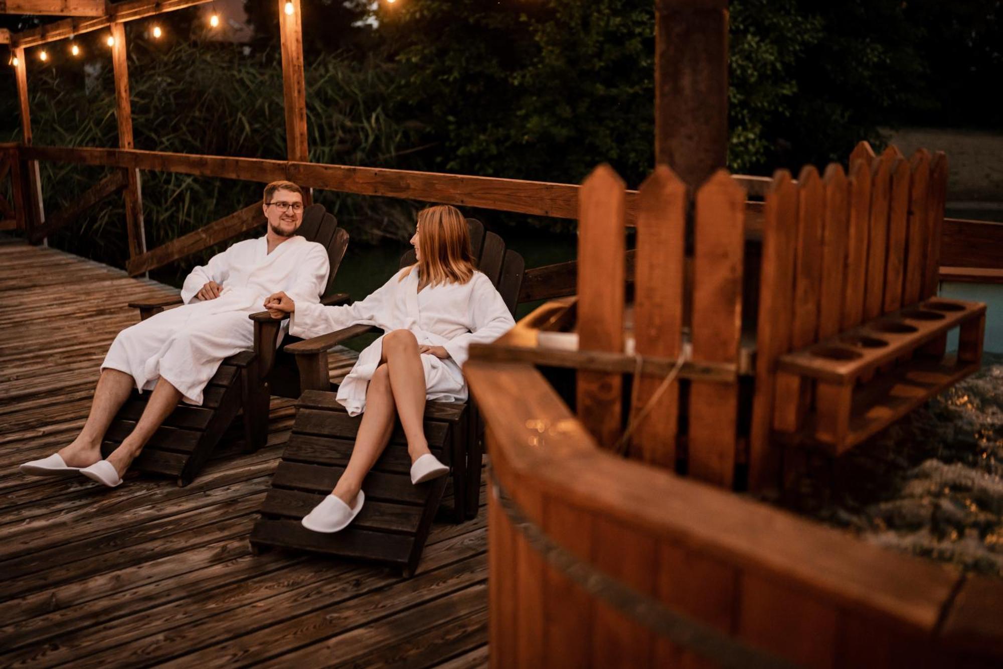 Hotel Przy Dworze Leśna Podlaska Dış mekan fotoğraf